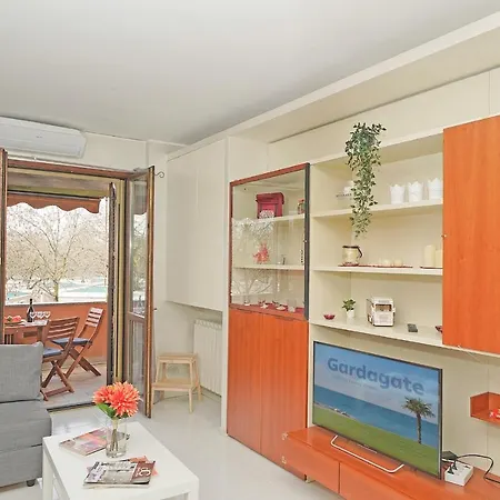 Casa Rudi - Gardagate Апартаменты Сирмионе
